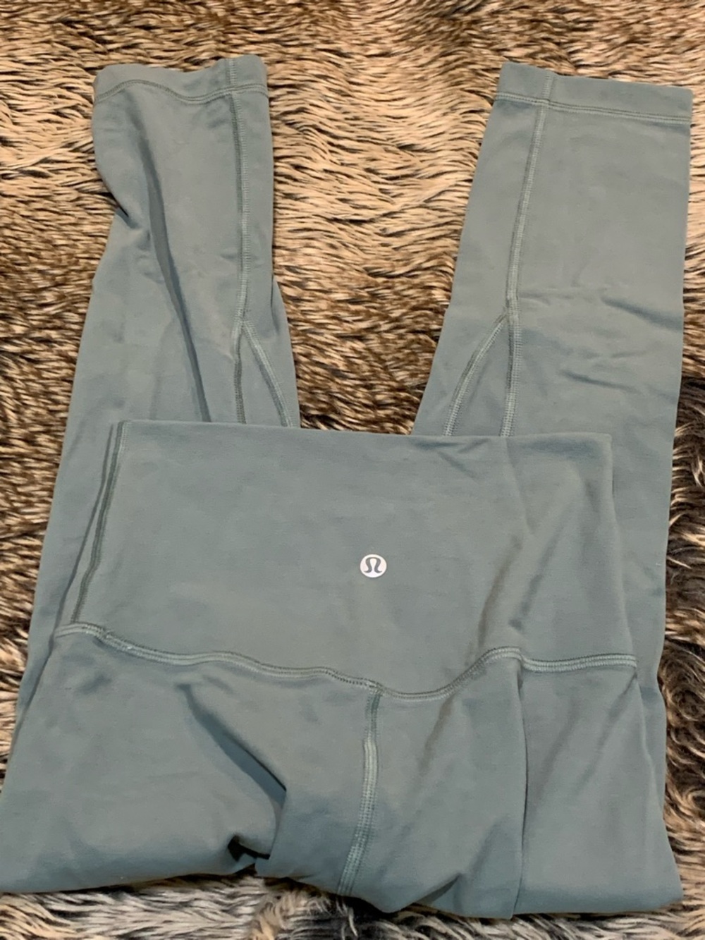 Lululemon Align Crop *21"
Juniper Size 2